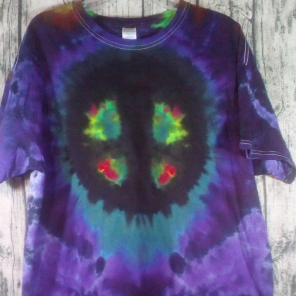 Handmade Tops - Handmade Tie Dye Short Sleeve Tee Peace Sign